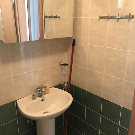 Ylli Apartamento Nečujam